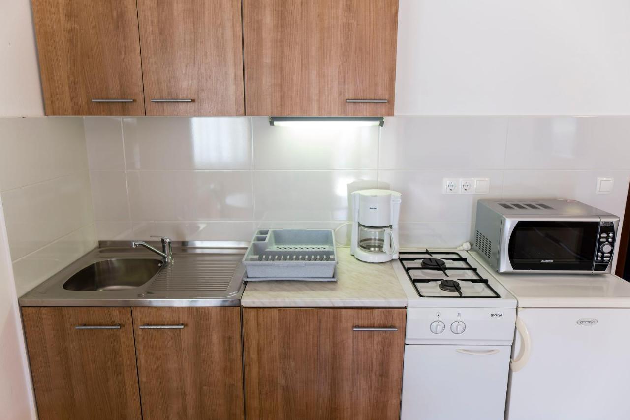 Apartments Victoria Trogir Exterior photo
